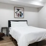 Deluxe 3-Bdrm Oasis Dtwdparking,Wifi,Sleeps8
